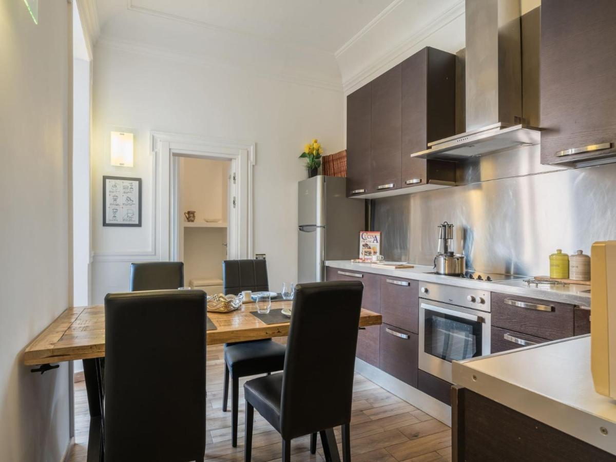 The Best Rent - Elegant Three-Bedroom Apartment A Few Steps From Fontana Di Trevi 外观 照片